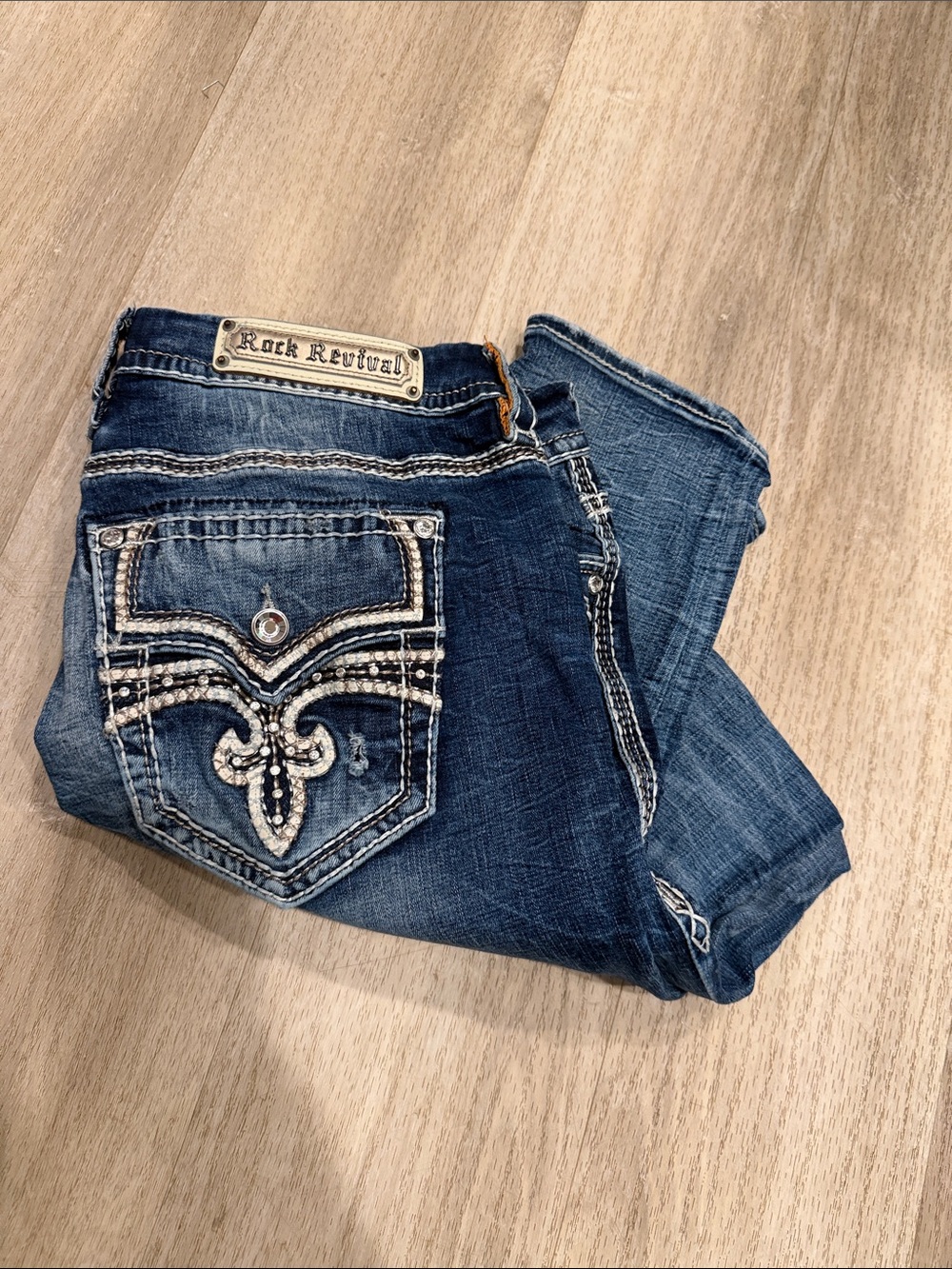 Rock Revival Women's Dark easy skinny 34X33 Jeans with Embroidered Back Pockets